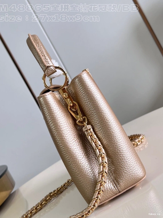 BB-27*18*9CM VUITTON CAPUCINES LOUIS 0713